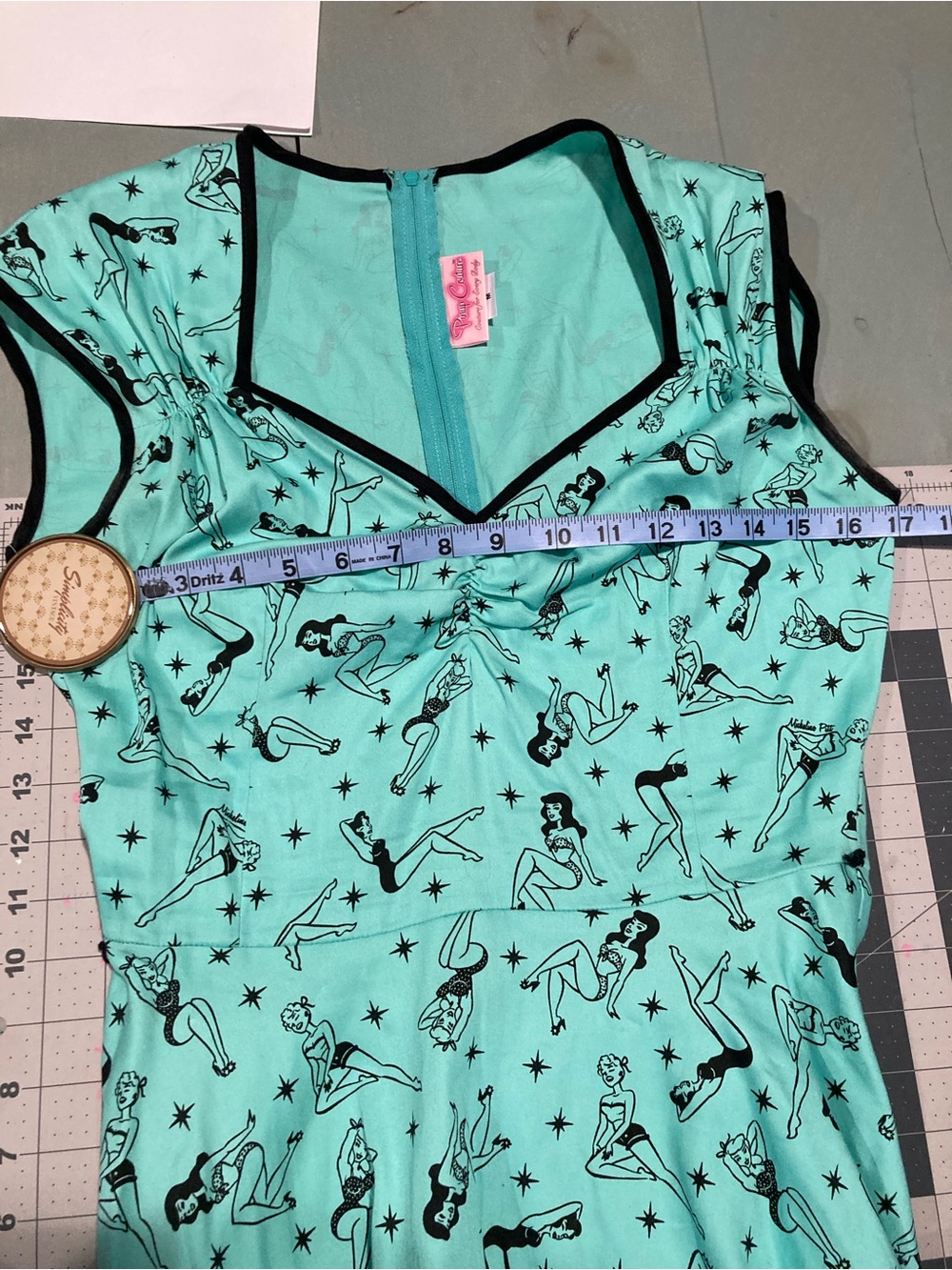 Pin Up Girl Heidi Dress - Picture 3 of 5